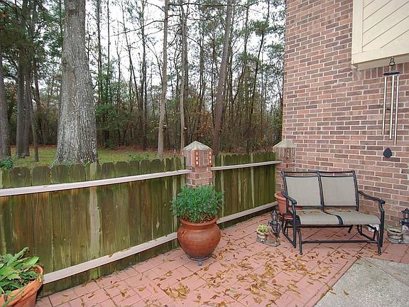 3rd image of 2820 Elm Grove Ct
