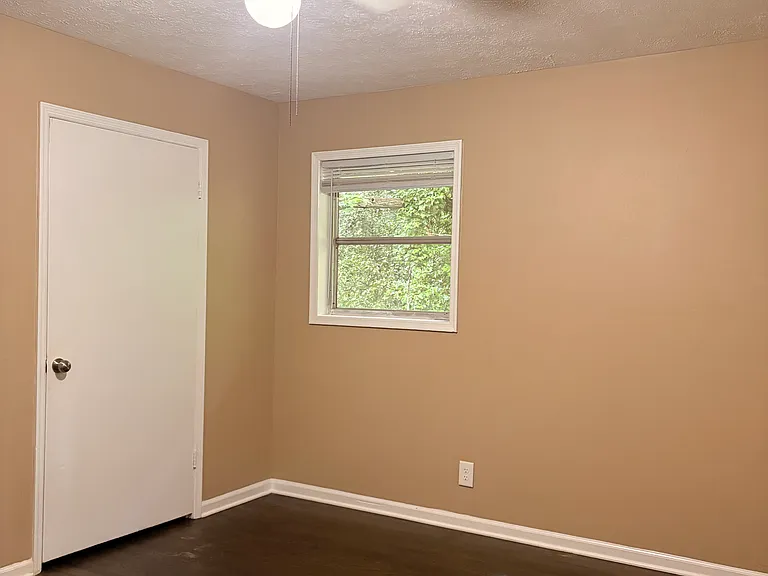 2153 Bird Ln #A — Photo 3