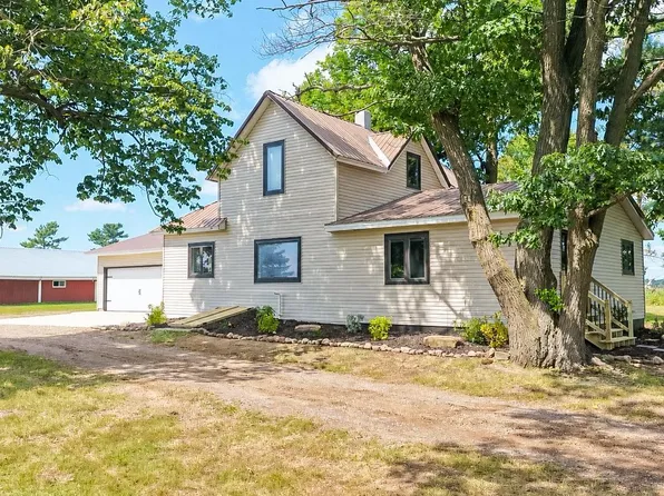2961 Rainbow St, Brook Park, MN 55007