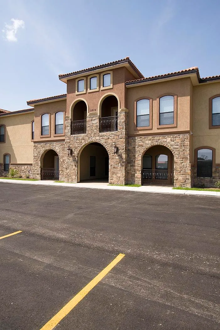 2 bed, 1200 sqft, $1,000 — Photo 1
