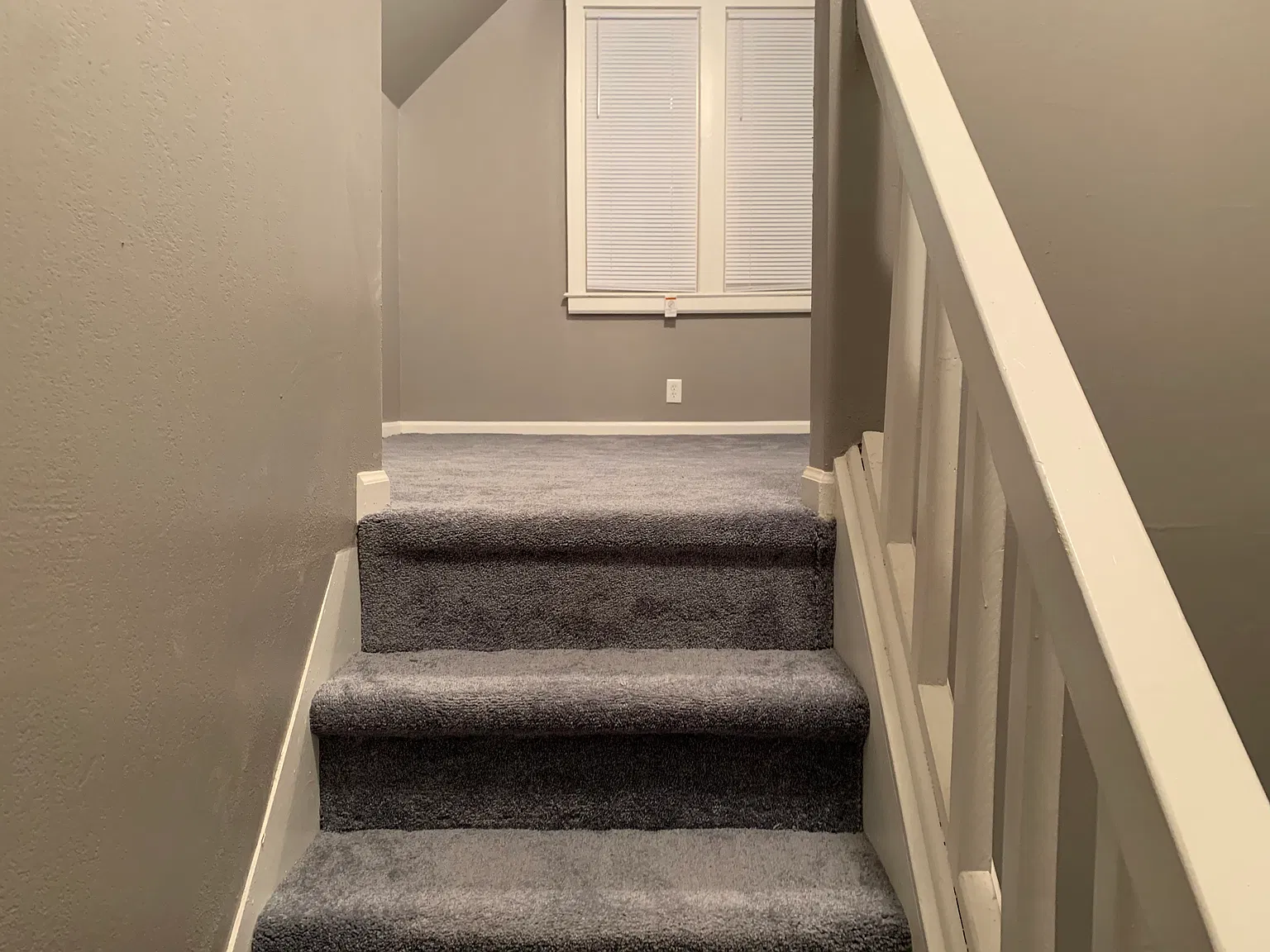 2 bed, 924 sqft, $1,375 — Photo 2