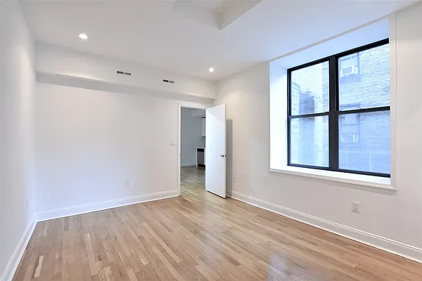 Rented by Bold New York | media 15