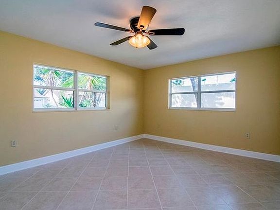 4th image of 10573 Lake Vista Dr