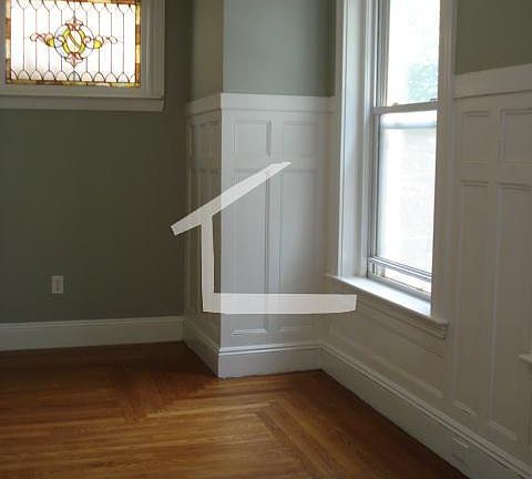 5th image of 184 Saint Paul St #2IS