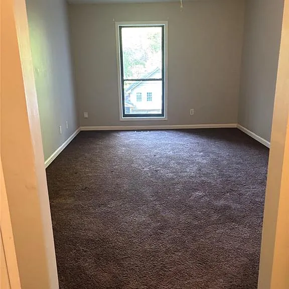 1386 Williamsburg Ln — Photo 17