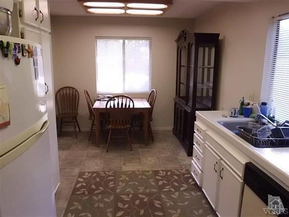 4th image of 695 Deerhunter Ln