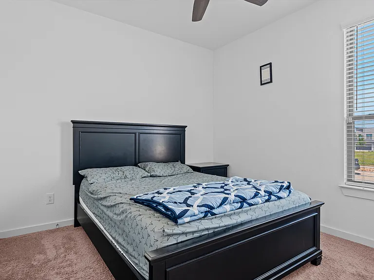 4922 Pebblewood Dr — Photo 8
