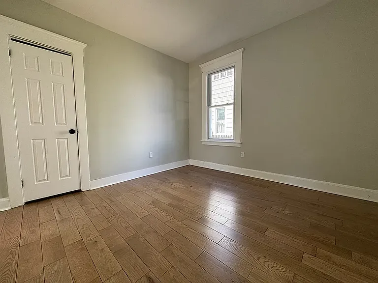 207 Goodrich St — Photo 5