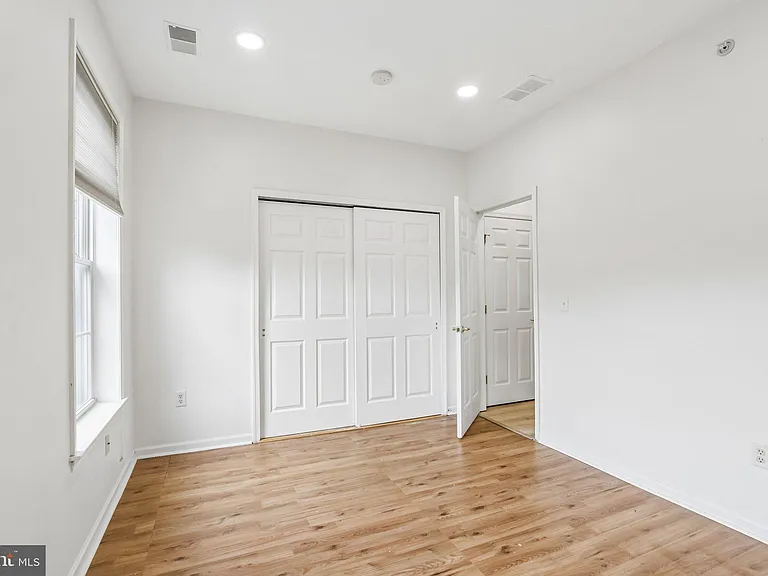 121 Kyle Way — Photo 27