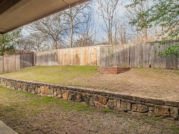 3rd image of 6931 Chapelridge Dr