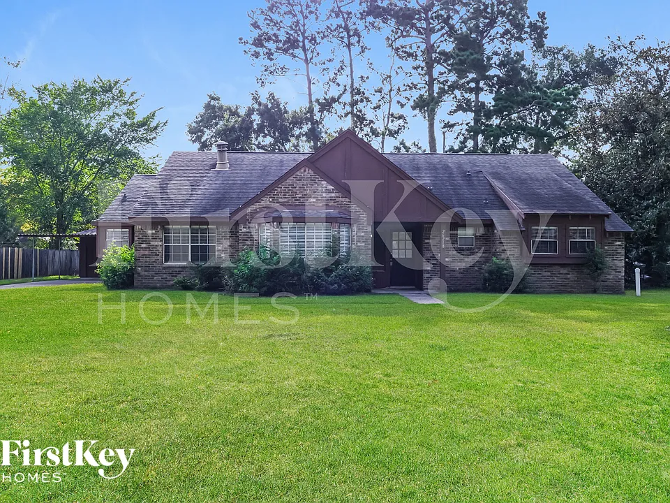 26218 Maplewood Dr