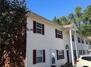 2912 Creekview Ct APT E, High Pt, NC 27265