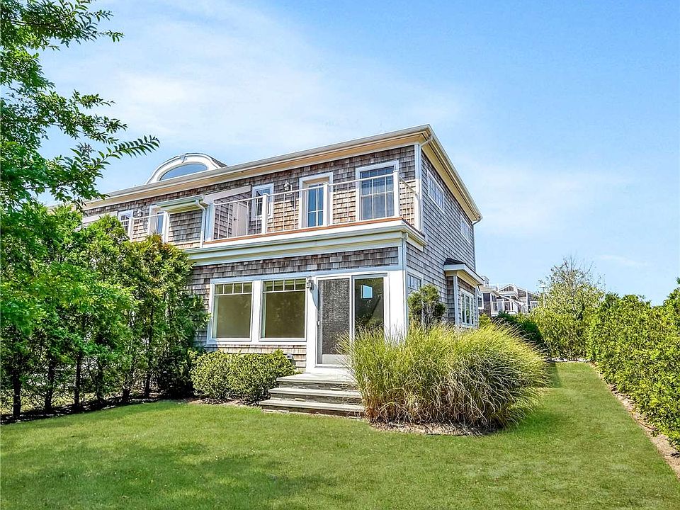 68 Foster Ave UNIT 15, Hampton Bays, NY 11946 MLS 3402642 Zillow