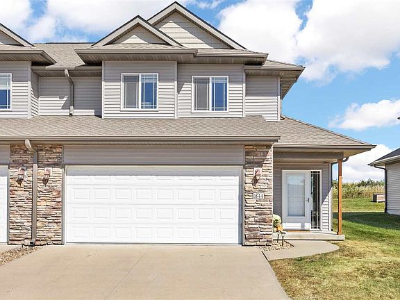 2nd image of 1844 Goose Lake Cir