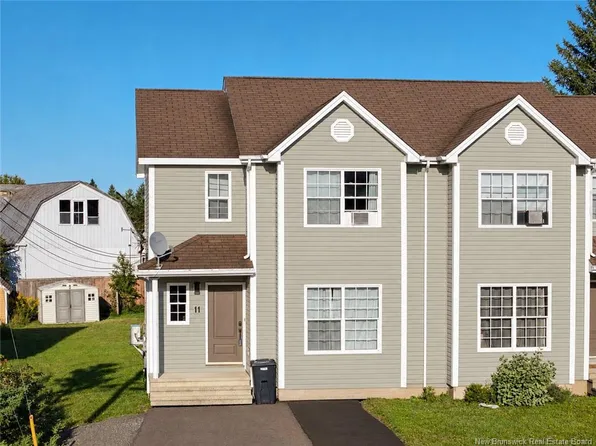 11 Gagnon Dr, Moncton, NB E1A 0A6