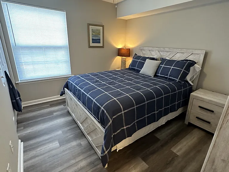 403 S Thomas Rd #D — Photo 5