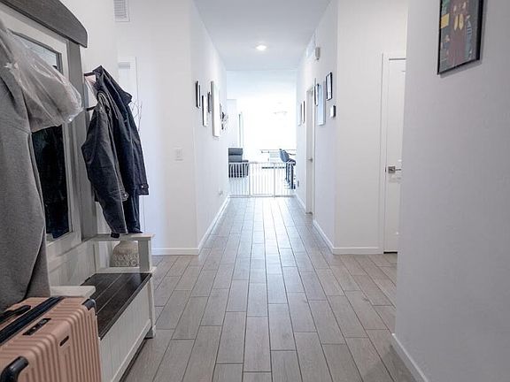 5th image of 6753 W SOUTHGATE Avenue