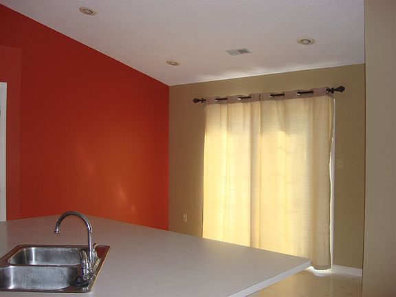 5th image of 3208 S Southern Oaks Ct