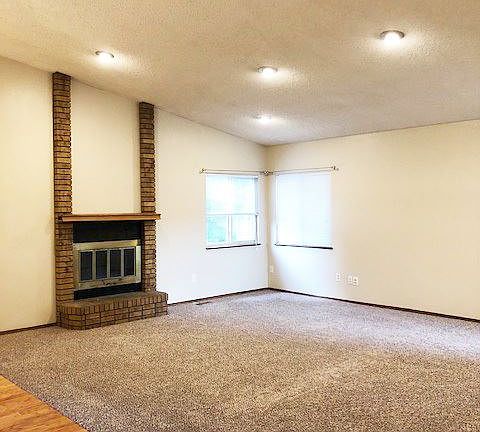 4th image of 7865 Montane Dr