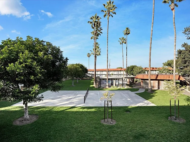 Tierra Palms Apartment Homes — Photo 95