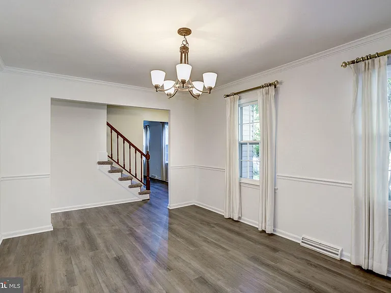 9012 Penn Manor Ct — Photo 15