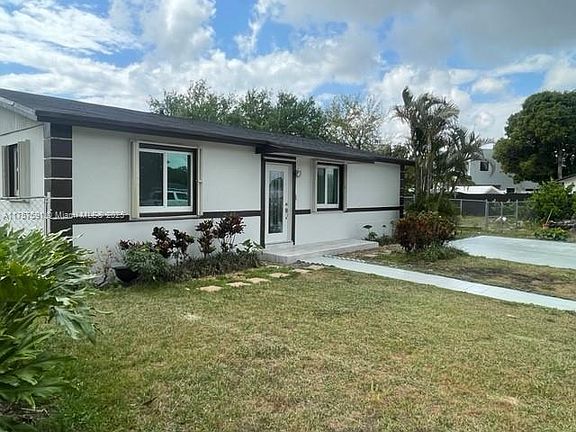 5th image of 18910 NW 33rd Pl