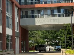 365 Albert St, Waterloo, ON N2L 0G7
