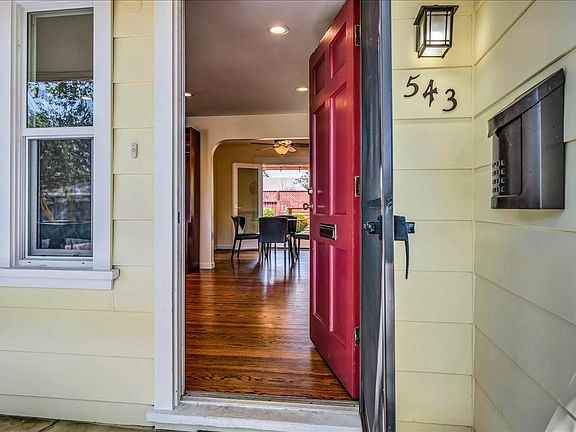 4th image of 543 Clement Avenue