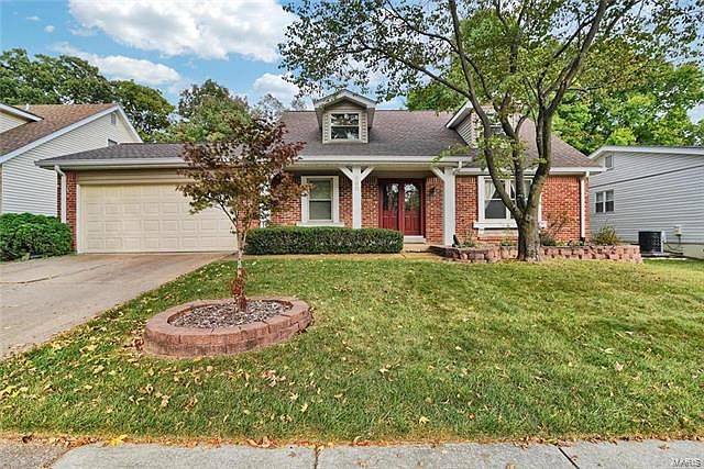 1st image of 380 Westglen Village Dr