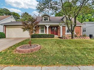 380 Westglen Village Dr, Ballwin, MO