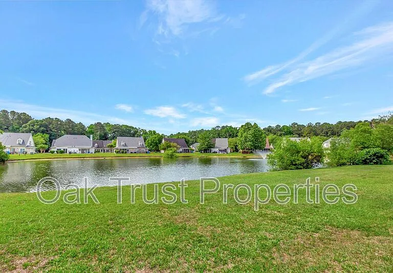 4834 Habersham Ln — Photo 29