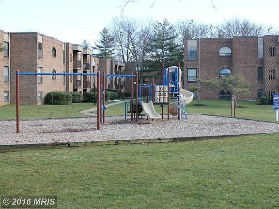 4th image of 16 Silverwood Cir APT 4