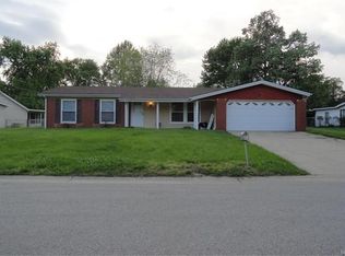 202 Merriweather Ln, Fairview Heights, IL 62208