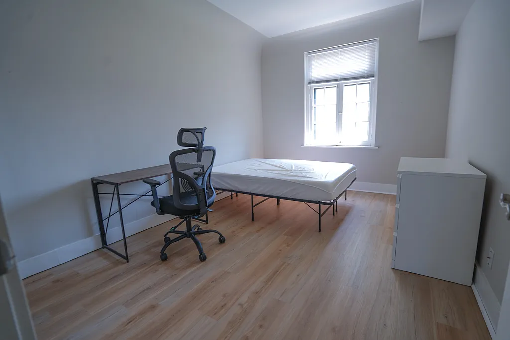 2 bed, 697 sqft, $1,795 — Photo 4