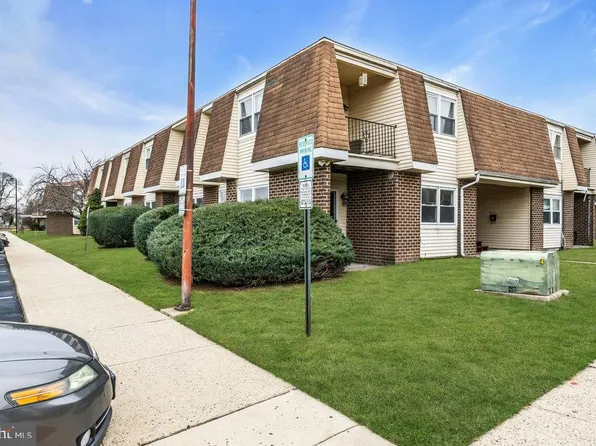 19-1 Florence Tollgate Pl, Florence, NJ 08518