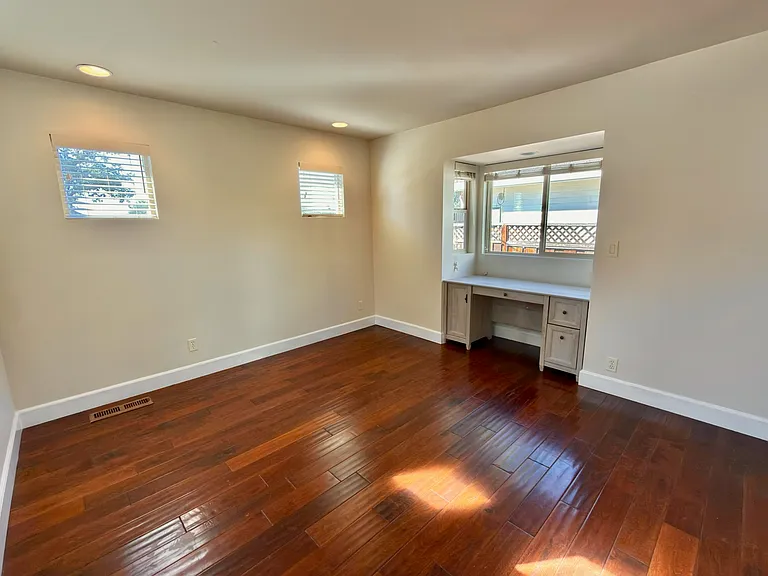 7800 Sierra Dr — Photo 18