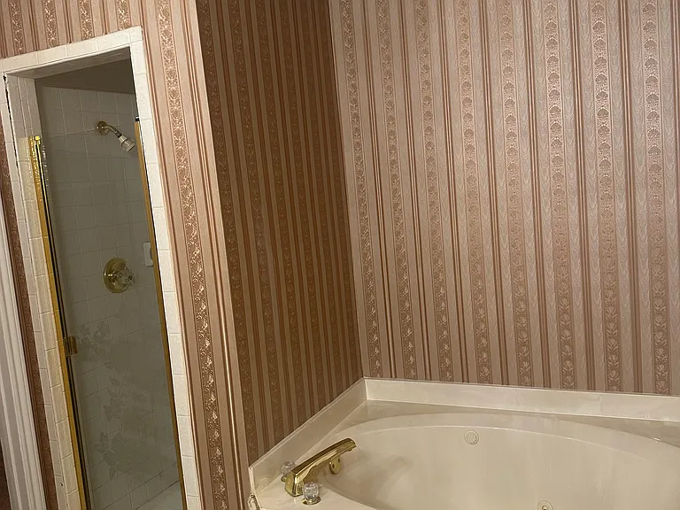 1441 Warwick Dr — Photo 28