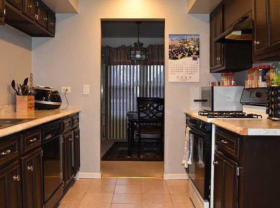 3rd image of 1830 Harvest Ln