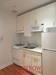 Rented by Siderow Residential Group