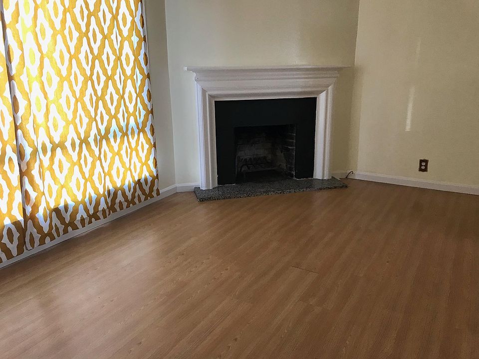 1st image of 39 Williar Ave