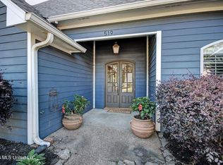 519 Ridge Cir, Brandon, MS 39047