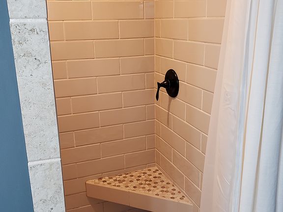 2nd image of 319 W Circle Dr