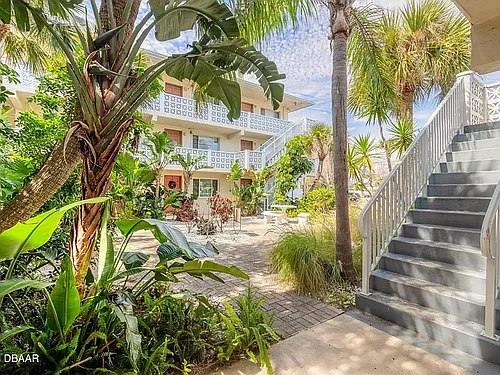 102 S Peninsula Dr Photo 1