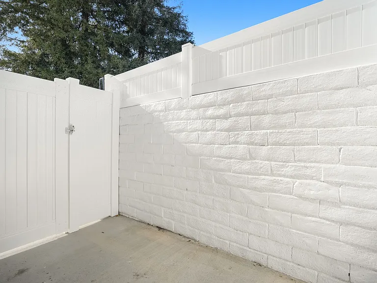 10327 Vanalden Ave — Photo 23