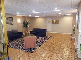 157 Hempstead Ave, Lynbrook, NY 11563