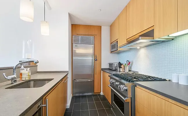 Rented by Compass | media 11