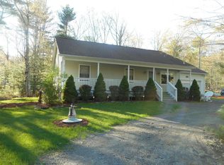 145 Bernadette Dr, Dingmans Ferry, PA 18328