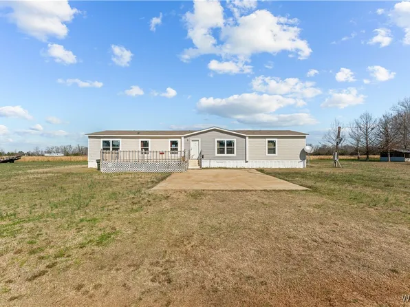 426 Black Walnut Dr, Moundville, AL 35474