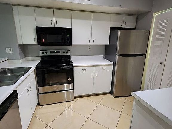 4th image of 2600 S University Dr APT 129