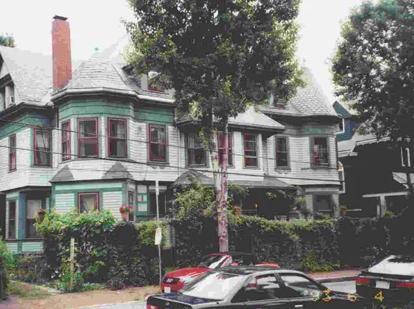 6-8 Hurlbut St #82, Cambridge, MA 02138